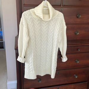 Beautiful winter white sweater